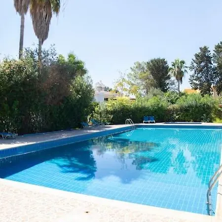 Venus Townhouse Near The Sea דירה