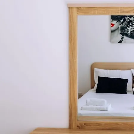 Venus Townhouse Near The Sea *