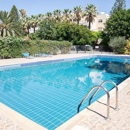 Venus Townhouse Near The Sea