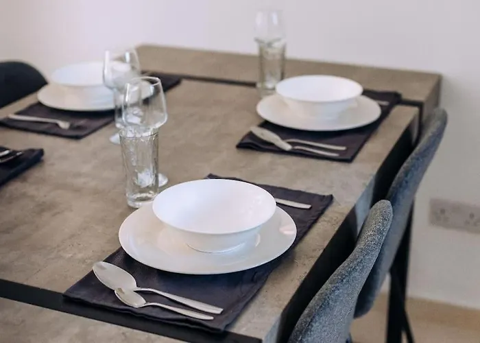 Venus Townhouse Near The Sea Lägenhet Paphos