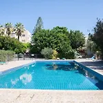 Venus Townhouse Near The Sea Daire Pafos