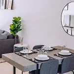 Apartment Venus Townhouse Near The Sea