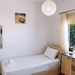 Venus Townhouse Near The Sea *